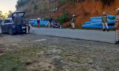 Manipur : सुरक्षा बलों ने तलाशी अभियान चलाया, 94 चौकियां स्थापित कीं