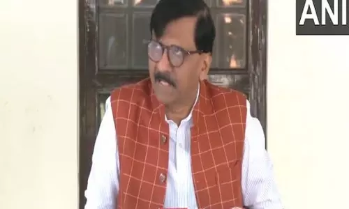 शिवसेना UBT के संजय राउत ने अजित पवार, एकनाथ शिंदे पर निशाना साधा