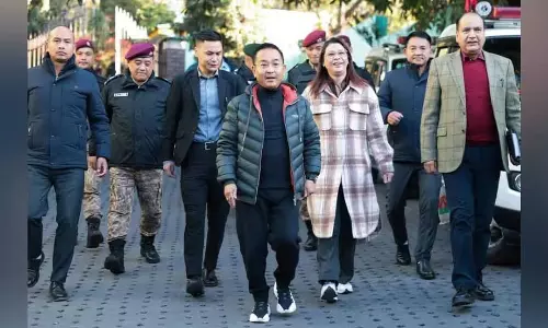 Sikkim के मुख्यमंत्री प्रेम सिंह तमांग ने हॉर्नबिल महोत्सव के लिए नागालैंड दल का अनावरण किया Sikkim के मुख्यमंत्री प्रेम सिंह तमांग ने हॉर्नबिल महोत्सव के लिए नागालैंड दल का अनावरण किया
