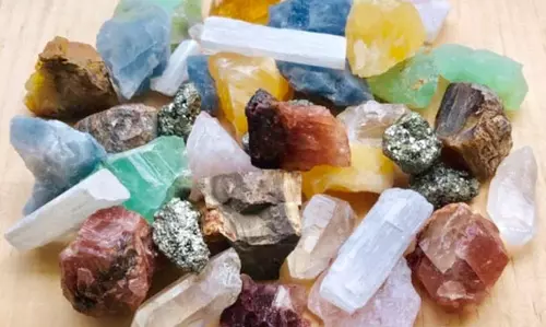 Bad luck gem: ये 3 रत्न से जुड़े हैं दुर्भाग्य और गरीबी, जानें Bad luck gem: ये 3 रत्न से जुड़े हैं दुर्भाग्य और गरीबी, जानें