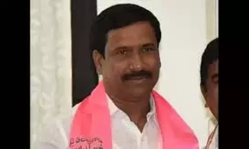 Vikarabad Attack: कोडंगल कोर्ट ने पूर्व विधायक नरेंद्र रेड्डी की रिमांड बढ़ाई Vikarabad Attack: कोडंगल कोर्ट ने पूर्व विधायक नरेंद्र रेड्डी की रिमांड बढ़ाई