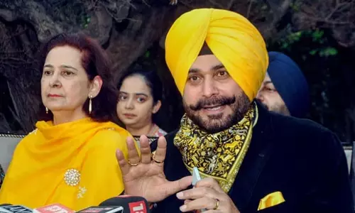 20000000 रुपये की धोखाधड़ी, कांग्रेस नेता की पत्नी ठगी का शिकार 20000000 रुपये की धोखाधड़ी, कांग्रेस नेता की पत्नी ठगी का शिकार