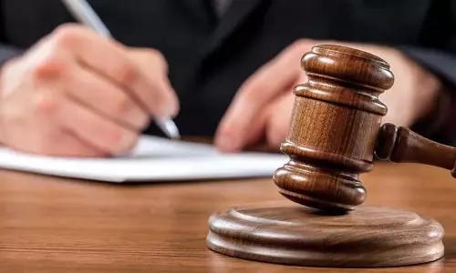 Uri में बिना लाइसेंस के वाहन चलाने वाले को तीन लोगों की मौत के लिए दो साल की सजा