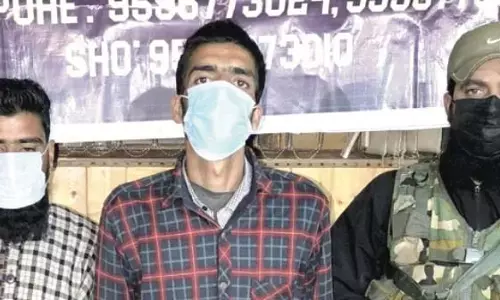 Sopore में पुलिस ने 2 ड्रग तस्करों को गिरफ्तार किया