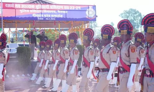 नवआरक्षकों का परेड