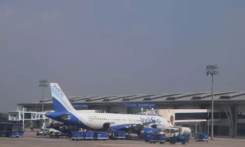Kolkata हवाई अड्डा उन्नत प्रणालियों और यात्री सहायता के साथ कोहरे के मौसम के लिए तैयार Kolkata हवाई अड्डा उन्नत प्रणालियों और यात्री सहायता के साथ कोहरे के मौसम के लिए तैयार
