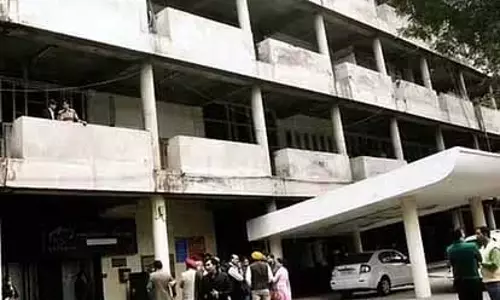 Chandigarh: सेवाओं में देरी पर एस्टेट ऑफिस करेगा कार्रवाई