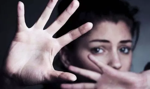 खुद के सास ने ही नई बहू को किया बूढ़े व्यक्ति के हवाले.. क्या थी मजबूर?