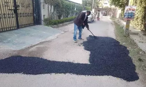 Amritsar: सड़क की मरम्मत और नवीनीकरण का काम शुरू