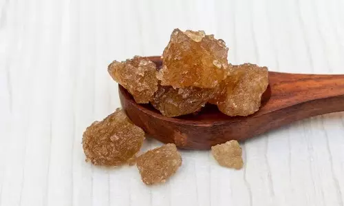 Palm Sugar का उपयोग कर बच्चों की खांसी का प्राकृतिक इलाज, Recipe