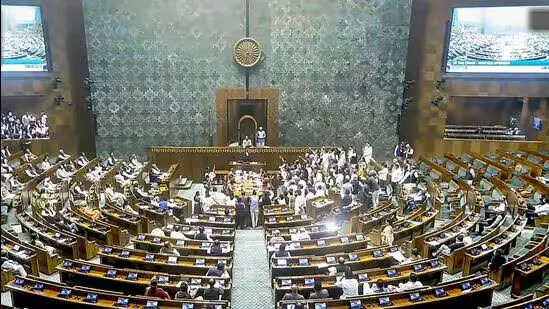 Parliament: में जारी गतिरोध के कारण कोई विधायी कार्य नहीं हो सका