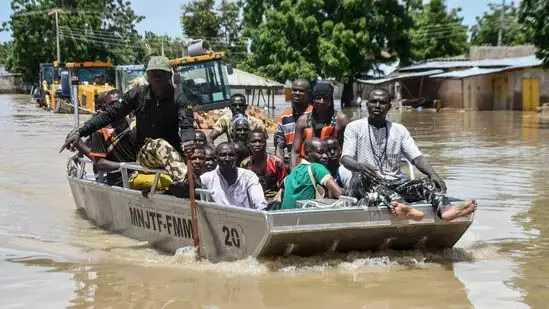 Nigeria में नाव दुर्घटना में कम से कम 27 लोगों की मौत, 100 से अधिक लापता