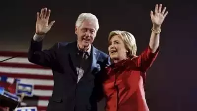 Bill Clinton ने पत्नी हिलेरी की हार के बाद आक्रोशित होने के लिए माफ़ी मांगी