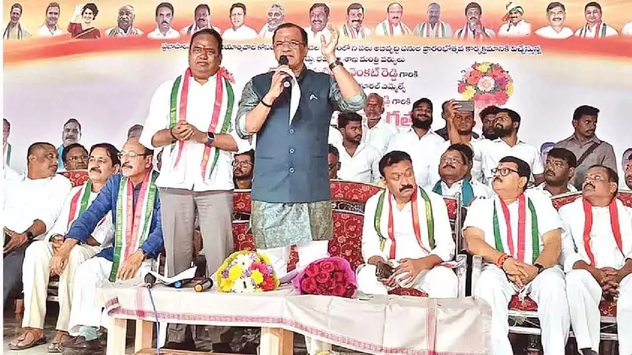 Telangana :  मंत्री कोमाटिरेड्डी ने ग्रामीण विकास के लिए 250 करोड़ रुपये देने का वादा किया