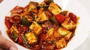 Chilli Paneer करें try उंगलियां चाटते रह जाएंगे सब लोग