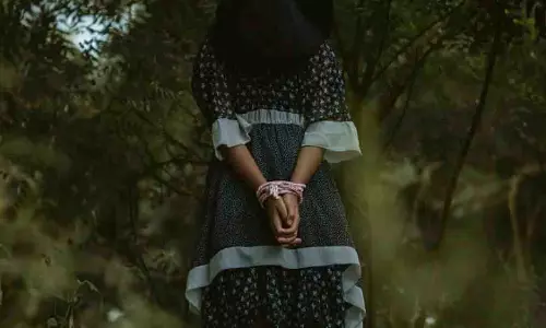 Rajasthan:  महिला को पेड़ से बांधकर कई दिनों तक किया गया प्रताड़ित, सामने आई चौंकाने वाली वजह