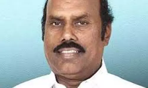 उदयनिधि पेरियार की तर्कसंगतता और स्वाभिमान को दर्शाते हैं: EV Velu उदयनिधि पेरियार की तर्कसंगतता और स्वाभिमान को दर्शाते हैं: EV Velu