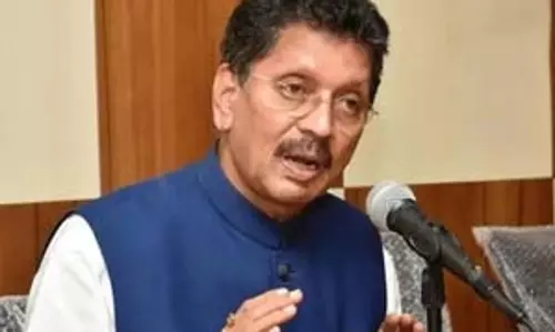 भाई जगताप को चुनाव आयोग से माफी मांगनी चाहिए : दीपक केसरकर भाई जगताप को चुनाव आयोग से माफी मांगनी चाहिए : दीपक केसरकर