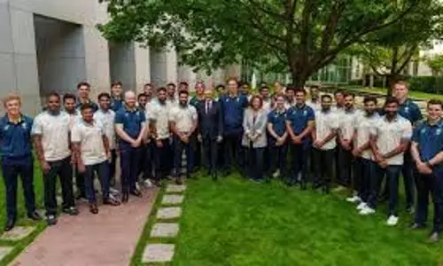 ऑस्ट्रेलिया के पीएम अल्बनीस ने टीम इंडिया से की मुलाकात ऑस्ट्रेलिया के पीएम अल्बनीस ने टीम इंडिया से की मुलाकात