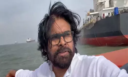Andhra Deputy CM ने काकीनाडा बंदरगाह पर चावल की अवैध तस्करी पर नकेल कसी Andhra Deputy CM ने काकीनाडा बंदरगाह पर चावल की अवैध तस्करी पर नकेल कसी
