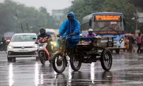 आज चेन्नई में भारी बारिश, तमिलनाडु, पुडुचेरी के लिए red alert