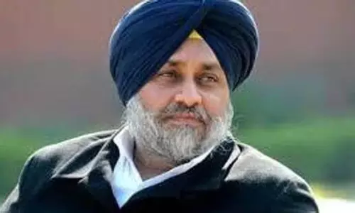 Sukhbir tankhah: कलाकार ने गीत के माध्यम से शिअद प्रमुख का बचाव किया Sukhbir tankhah: कलाकार ने गीत के माध्यम से शिअद प्रमुख का बचाव किया