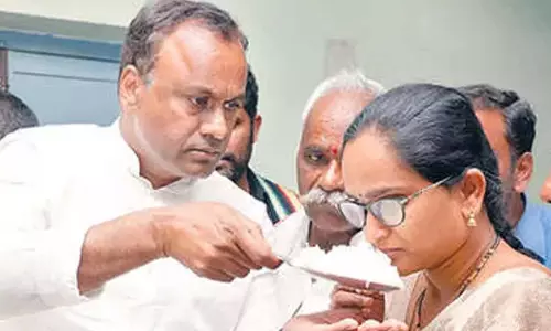 Telangana: राजगोपाल ने गुरुकुल विद्यालयों का निरीक्षण किया Telangana: राजगोपाल ने गुरुकुल विद्यालयों का निरीक्षण किया