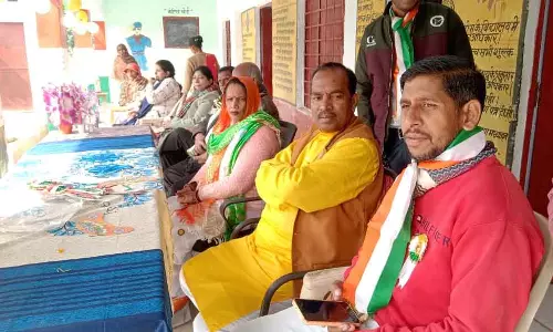 Kashmiris की धार्मिक भावनाएं आहत करने के आरोप में पंचायत समिति सदस्य को नोटिस जारी Kashmiris की धार्मिक भावनाएं आहत करने के आरोप में पंचायत समिति सदस्य को नोटिस जारी