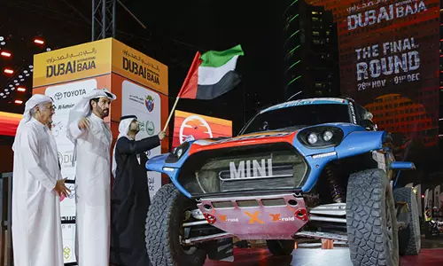 UAE : मंसूर बिन मोहम्मद ने दुबई इंटरनेशनल बाजा को हरी झंडी दिखाई