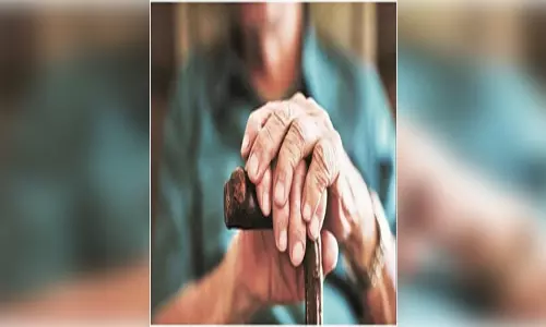 70 वर्ष और इससे अधिक आयु के बुजुर्गों के लिए बने 14 लाख आयुष्मान वय वंदना कार्ड: केंद्र 70 वर्ष और इससे अधिक आयु के बुजुर्गों के लिए बने 14 लाख आयुष्मान वय वंदना कार्ड: केंद्र