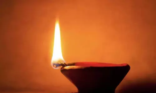 Assam : डेमॉ लेबर यूनियन ने निपु डे के दुखद निधन पर उन्हें श्रद्धांजलि दी