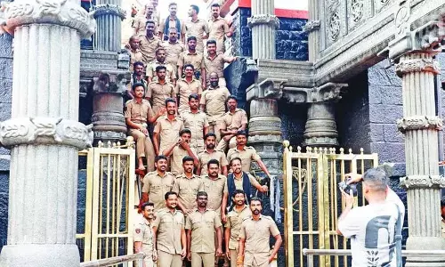 Kerala : पथिनेट्टामपडी पर फोटो लेने वाले पुलिसकर्मियों को सख्त प्रशिक्षण