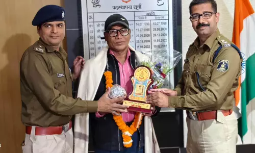 प्रधान आरक्षक श्याम सुंदर बरिहा हुए ससम्मान पुलिस विभाग से सेवानिवृत्त प्रधान आरक्षक श्याम सुंदर बरिहा हुए ससम्मान पुलिस विभाग से सेवानिवृत्त