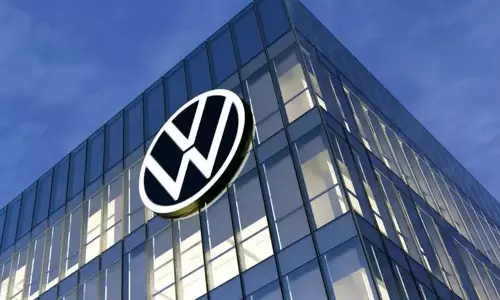 Skoda ऑटो वोक्सवैगन इंडिया को 1.4 बिलियन डॉलर का टैक्स चोरी नोटिस मिला
