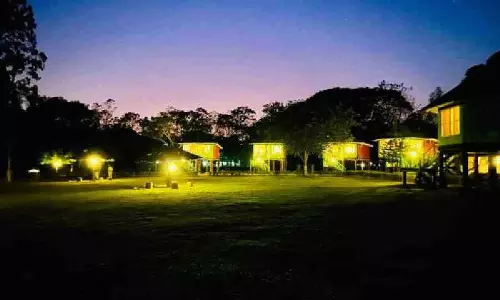Jalpaiguri: कोविड-19 के बाद लंबे अंतराल के बाद वन कॉटेज पुनः शुरू होने के लिए तैयार Jalpaiguri: कोविड-19 के बाद लंबे अंतराल के बाद वन कॉटेज पुनः शुरू होने के लिए तैयार