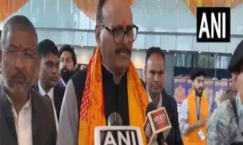 राजनीतिक पर्यटन: Sambhal में समाजवादी पार्टी के प्रतिनिधिमंडल पर यूपी के डिप्टी सीएम ब्रजेश पाठक राजनीतिक पर्यटन: Sambhal में समाजवादी पार्टी के प्रतिनिधिमंडल पर यूपी के डिप्टी सीएम ब्रजेश पाठक