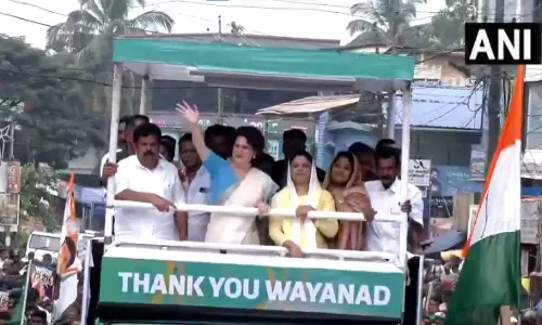 BIG BREAKING: कांग्रेस सांसद प्रियंका गांधी वंदूर में किया रोड शो BIG BREAKING: कांग्रेस सांसद प्रियंका गांधी वंदूर में किया रोड शो