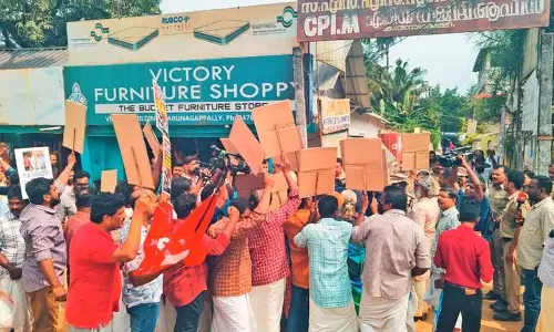 CPM ने गुटबाजी के चलते करुनागप्पल्ली क्षेत्र समिति को भंग कर दिया