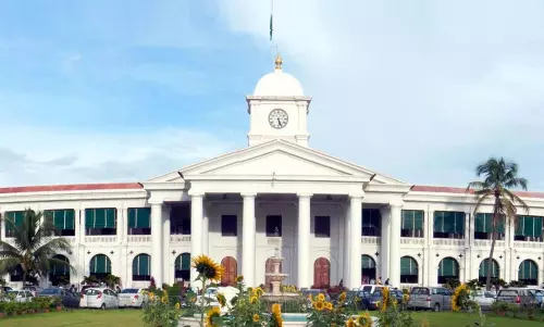 kerala: सचिवालय में स्पार्क से जुड़ी बायोमेट्रिक प्रणाली पूरी तरह लागू, अब उपस्थिति रजिस्टर की व्यवस्था बंद