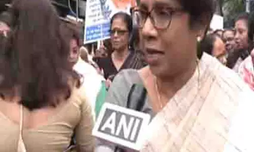 TMC महिला मोर्चा ने शनिवार को उत्तर कोलकाता और पश्चिम बंगाल के अन्य हिस्सों में विरोध प्रदर्शन किया