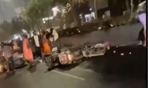Kushaiguda-नागरम रोड पर ईंधन रिसाव से वाहन चालकों के लिए खतरा