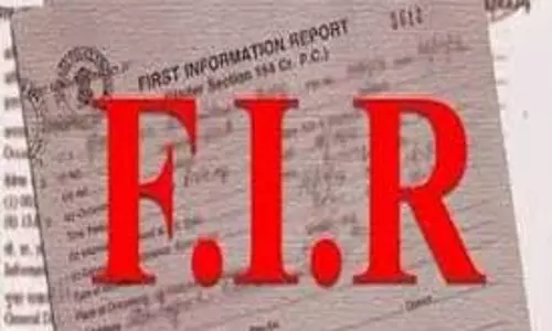 HM में महिलाओं ने कश्मीरी शॉल बेचने वालों को पेट थमाए, मामला दर्ज HM में महिलाओं ने कश्मीरी शॉल बेचने वालों को पेट थमाए, मामला दर्ज