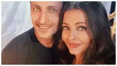 Aishwarya Rai की शानदार सेल्फी ने उनके अगले प्रोजेक्ट के बारे में अटकलें लगाईं