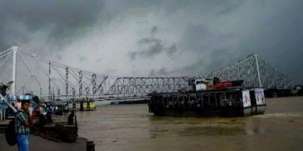 Kolkata का मौसम और आज का AQI