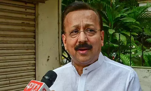 Mumbai Police ने बाबा सिद्दीकी के हत्यारों पर अनमोल बिश्नोई को वांछित करार दिया