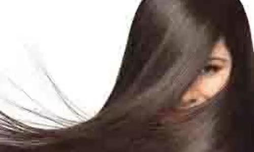 Hair Fall: कमजोर बाल हो जाएंगे मजबूत, खाना शुरू कर दें ये चीजे Hair Fall: कमजोर बाल हो जाएंगे मजबूत, खाना शुरू कर दें ये चीजे