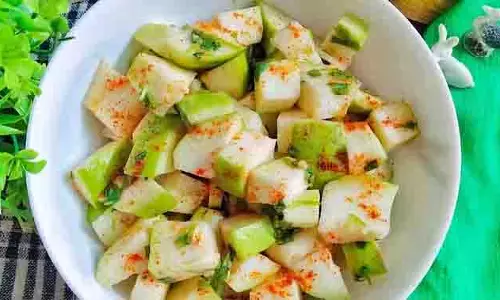 Guava Chat Recipe: इस तरह बनाएंगे अमरूद की चाट