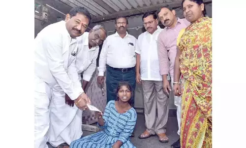 Andhra Pradesh : एनटीआर भरोसा के तहत पेंशन वितरित Andhra Pradesh : एनटीआर भरोसा के तहत पेंशन वितरित