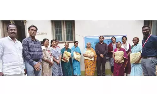 Andhra Pradesh : यूनियन बैंक ऑफ इंडिया ने पौधे लगाए