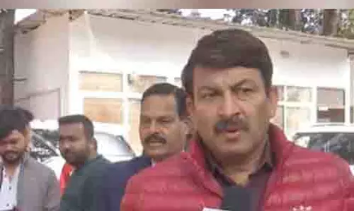 अरविंद केजरीवाल ड्रामे के बादशाह हैं: BJP नेता मनोज तिवारी